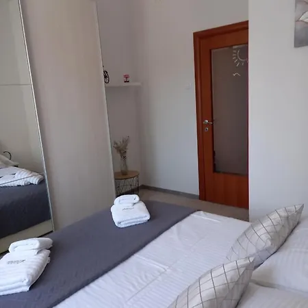 Apartament Diana *